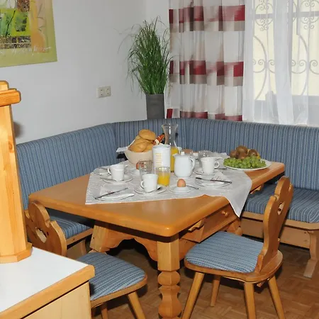 Haus Karoline Apartamento